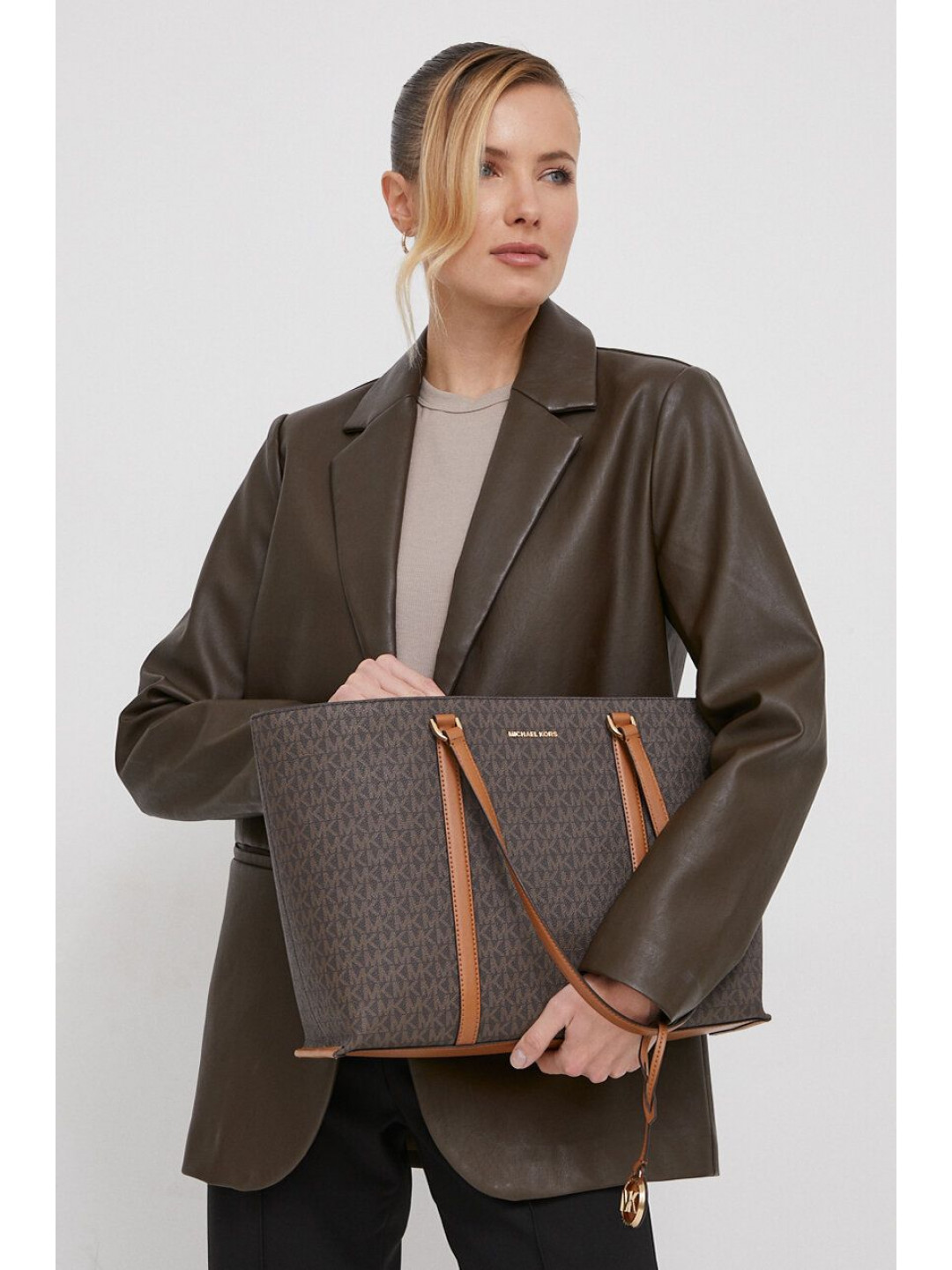 Kabelka MICHAEL Michael Kors hnědá barva